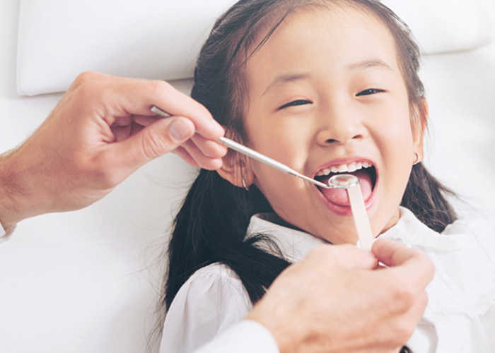 お子様の歯をむし歯から守りましょう